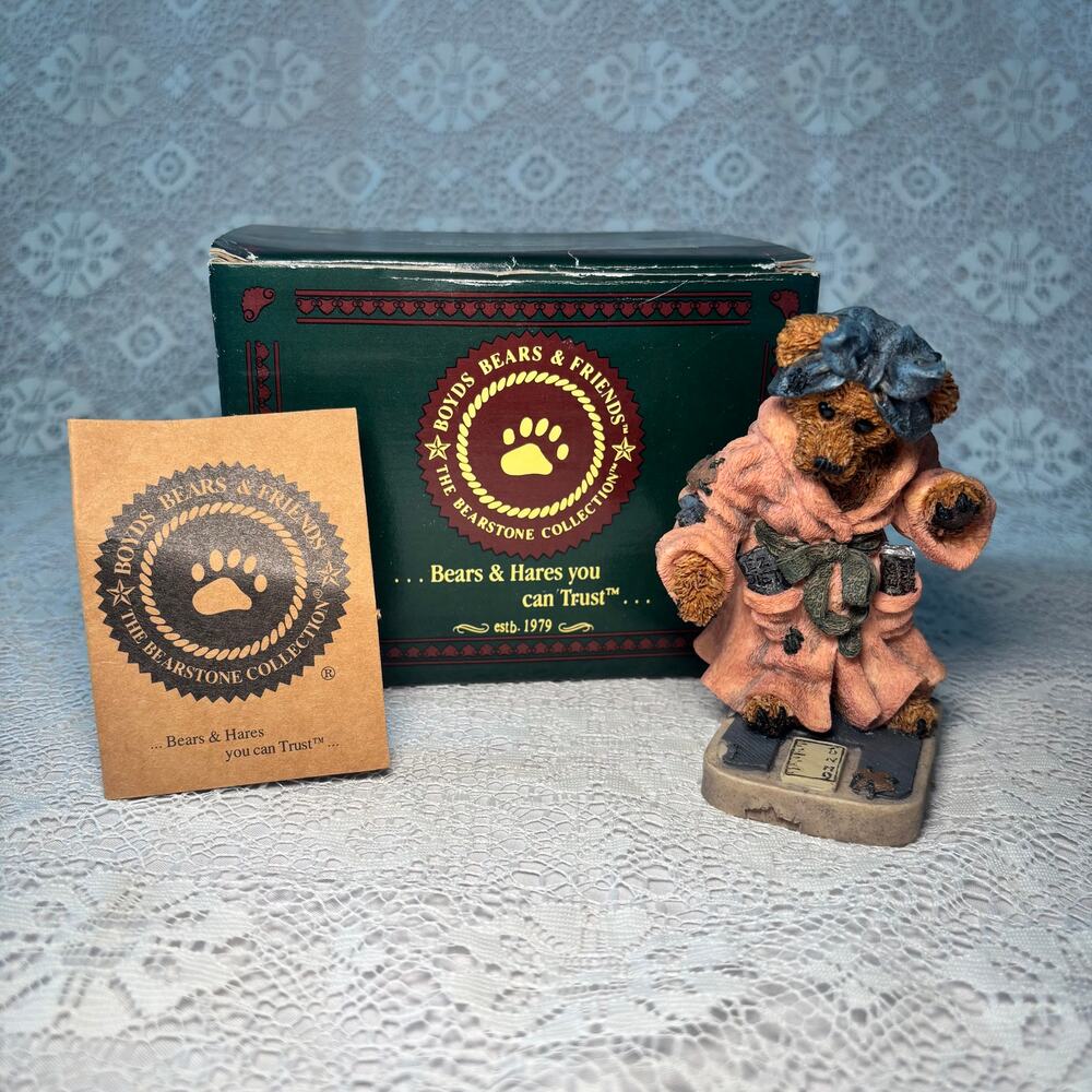 Boyds Bears & Friends "Ms. Griz Saturday Night" #2284 Limited EditionFigurineBox